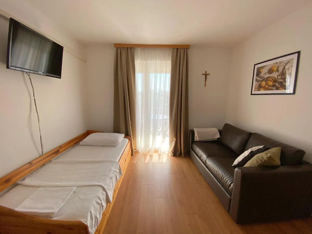 Apartments Dubravka 0*, Medulin Kroatien