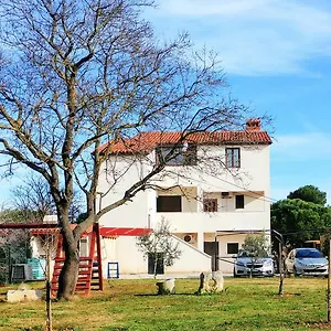 Apartment Ester Victoria, Medulin